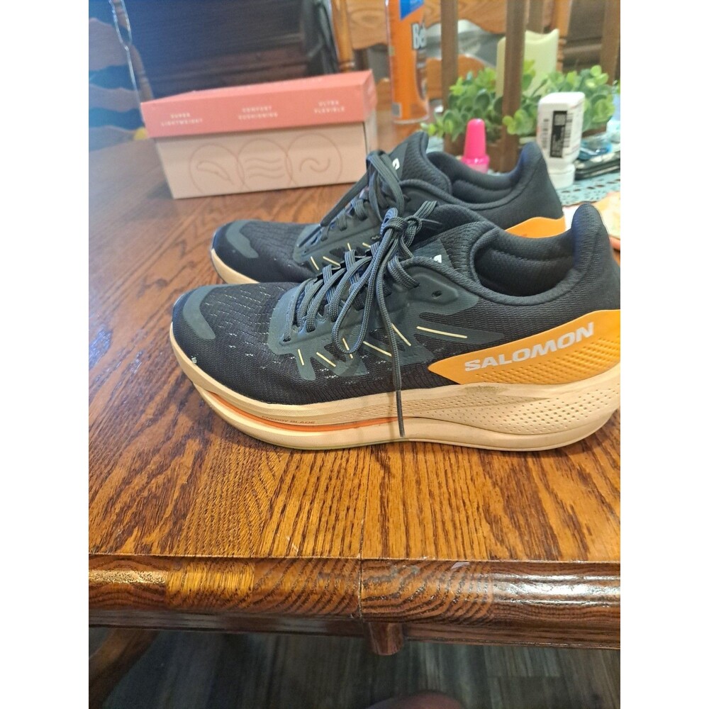 ON Cloudflow Running Shoes Sneakers Black Gray Mesh Lace Up Womens Size 8 - Picture 7 of 10